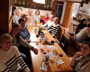 gemütliches Beisammensein im Besen