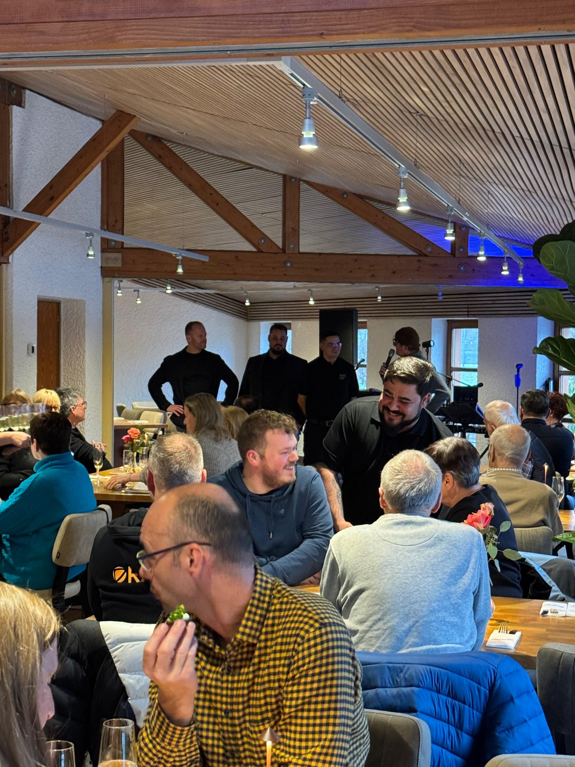 TSV-Heim-Das-Vereinsheim-oeffnet-unter-neuem-Namen